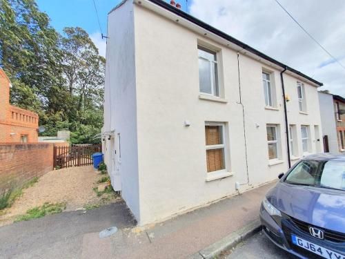 Bassett Flat with 2 Double Bedrooms and Superfast Wi-Fi