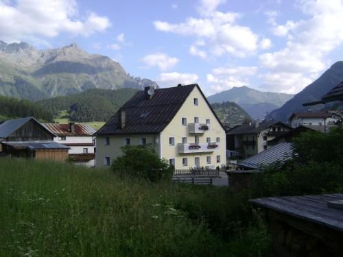 Outdoor Pictures 7