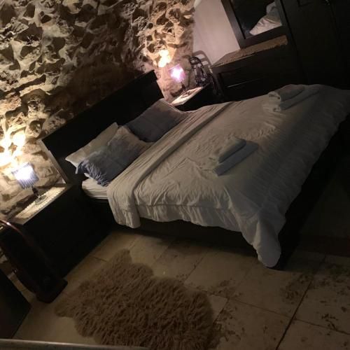 Jerusalem Old City room