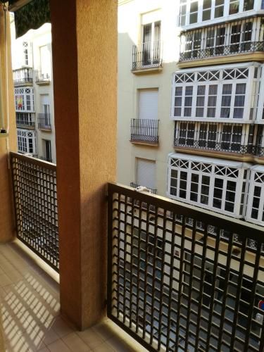 PISO IDEAL A ESTRENAR CENTRO DE GRANADA