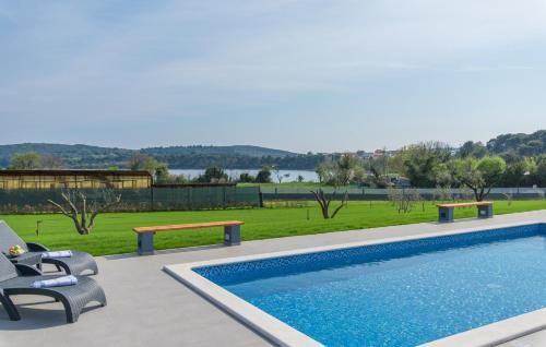 Outdoor Pictures 24