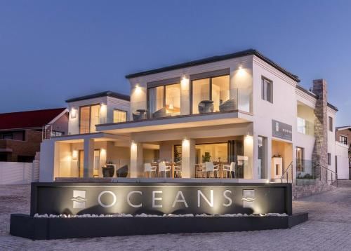 Oceans Guest House & Luxurious Apartments