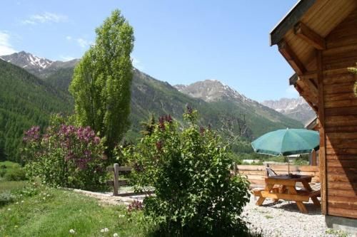 L'Elva Hameau des Chazals Nevache Hautes Alpes