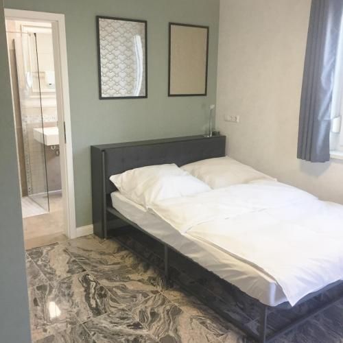 Neues Zimmerapartment mit Bad