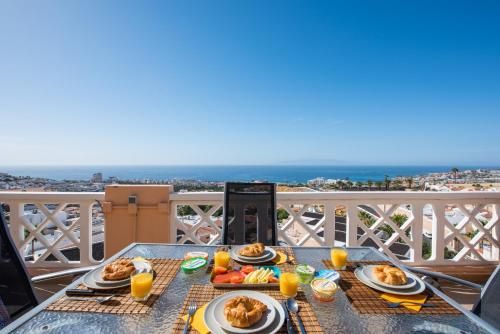 109 INCREDIBLE VIEW! Romantic! HEATED POOL Costa Adeje