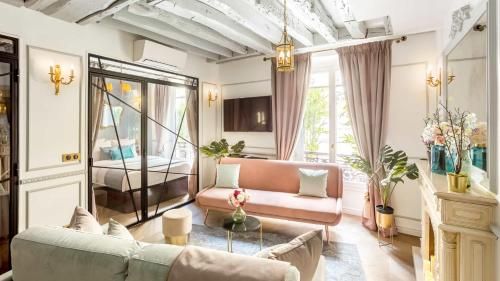 Luxury 4 bedroom 3 bathroom Aristocratic apartment - Louvre