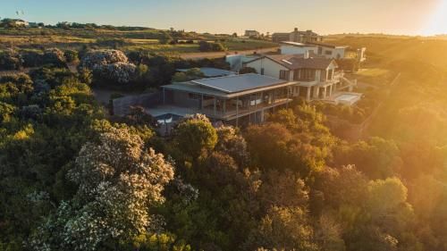 Oubaai House by Cape Summer Villas