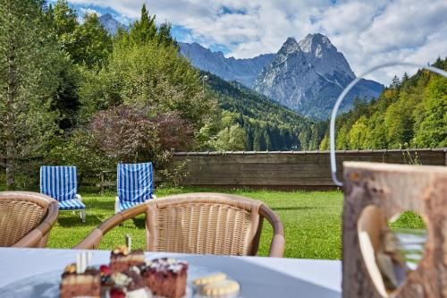 Outdoor Pictures 1