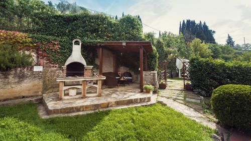 Outdoor Pictures 21