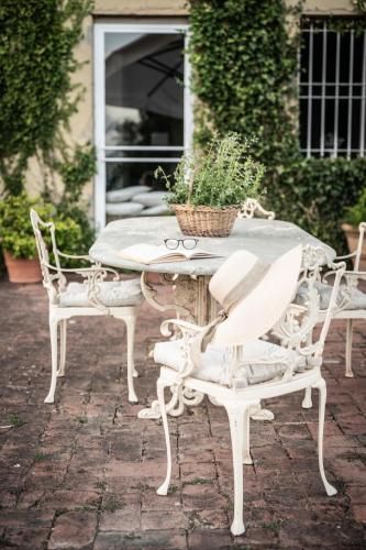Outdoor Pictures 24