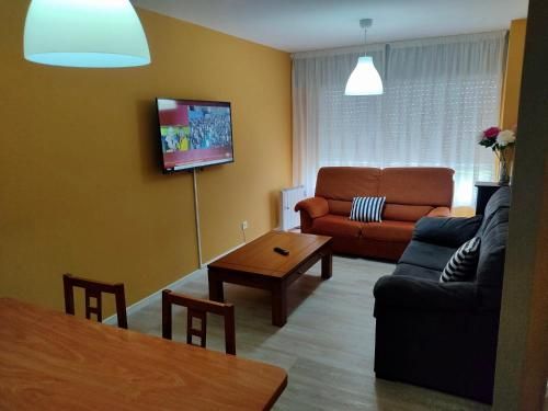 AMPLIO APARTAMENTO EN BURELA