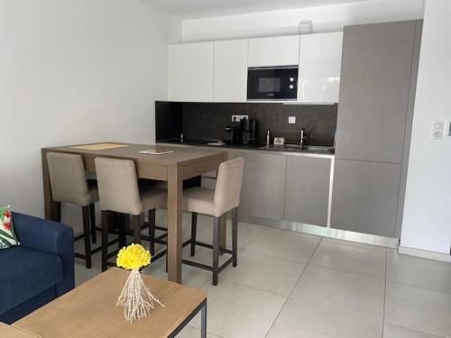 Spacieux appartement dans résidence de grand standing avec piscine