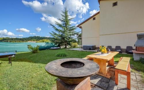 Outdoor Pictures 24