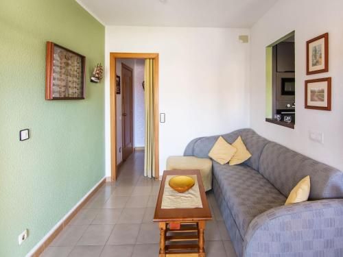 Delightul Holiday Home in St Pere Pescador with Terrace