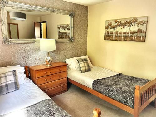 Primrose 17-Woodland Lodges-Carmarthen-Pembroke