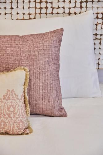 Belém Light Filled Apt With Patio, By TimeCooler
