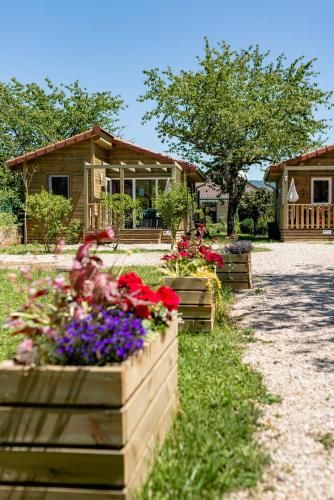 Les minis homes du Bugey - Eco-lodge Nature ,un refuge en hyper centre