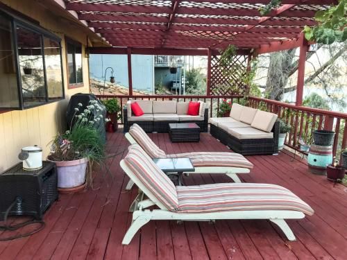 Spacious Kelseyville Home with Large Lakefront Deck!