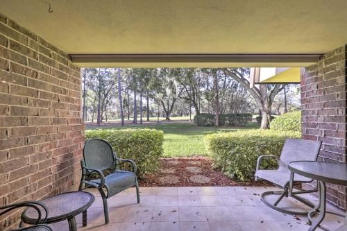 Large Tampa-Area Condo with Golf Course Access!