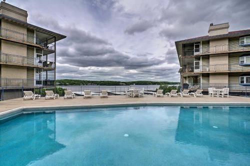 Waterfront Lake Ozark Condo with Deck and Pools