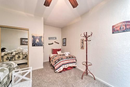 Spacious Alto House on 8 Private Acres with Hot Tub!