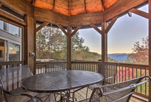 Brevard Chalet with Stunning Blue Ridge Mtn Views!