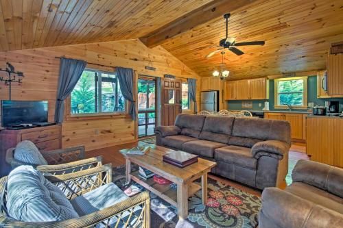 Bryson City Cabin with Fire Pit on Coopers Creek!