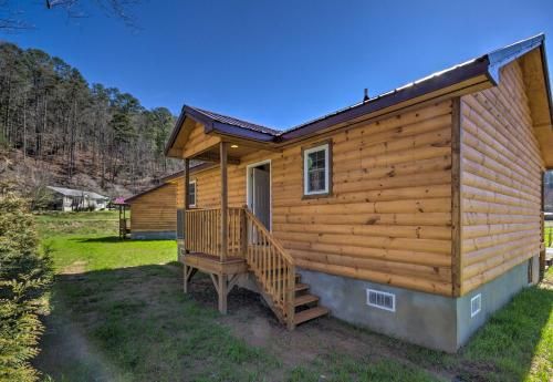 Cozy Bryson City Cabin 5 Miles to Downtown!