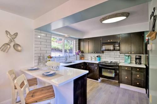 Wine Lovers Garden Oasis by Main St Sutter Creek!