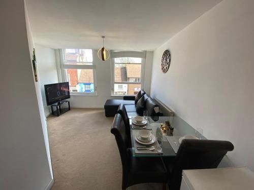 Worcester Three Pears City Centre - Serviced One Bedroom Apartment