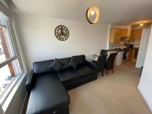 Worcester Three Pears City Centre - Serviced One Bedroom Apartment