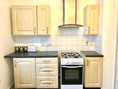 London Stratford 4 Bedrooms Apartment