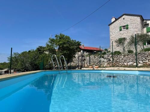 Villa Ana with jacuzzi & swimming pool