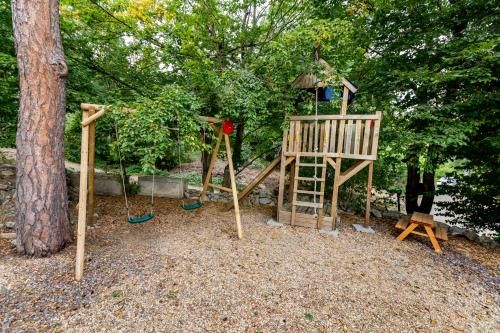 Outdoor Pictures 17