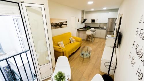 RentalSevilla Estiloso y luminoso apartamento en pleno centro