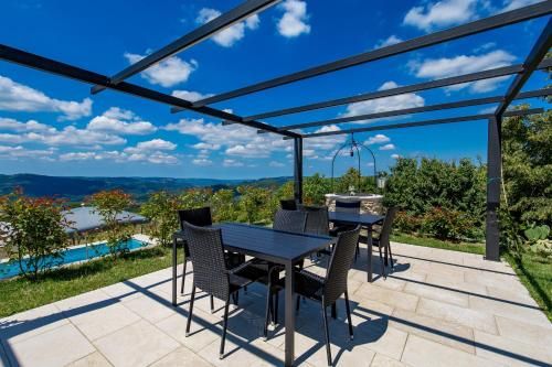 Outdoor Pictures 21