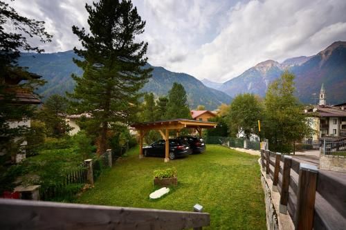Outdoor Pictures 24