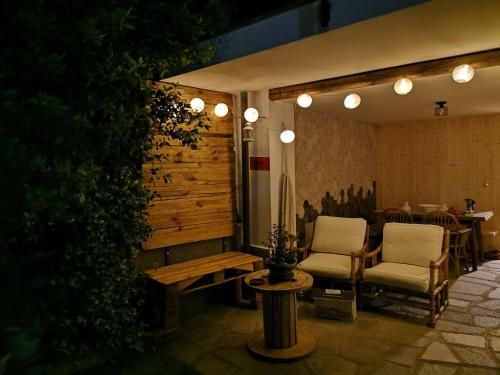 Outdoor Pictures 21