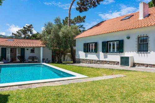Sintra • Banzão House with Swimming Pool