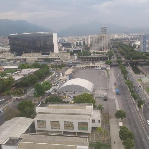 Completo, Vista linda, SmarTV, metrô , rodoviaria, Maracanã, Aeroporto, Museus