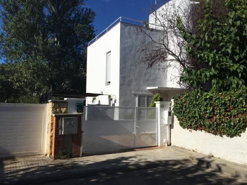 Casa con gran jardín cerca de la playa – 5 personas