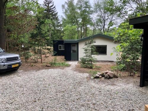 Stijlvolle bungalow nabij prachtige zwempoel
