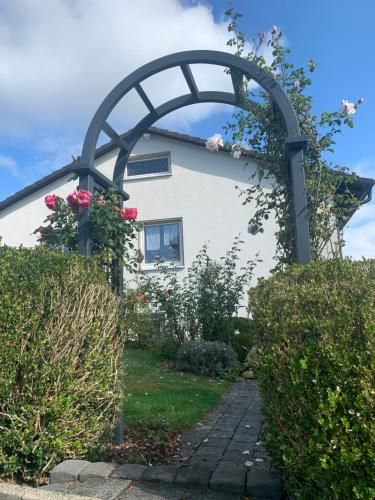 Sauerlandblick - Appartement & FeWo Wickede