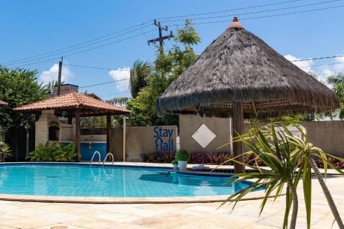 Casa com 4Qts-Pet friendly-Piscina Cond-SH011