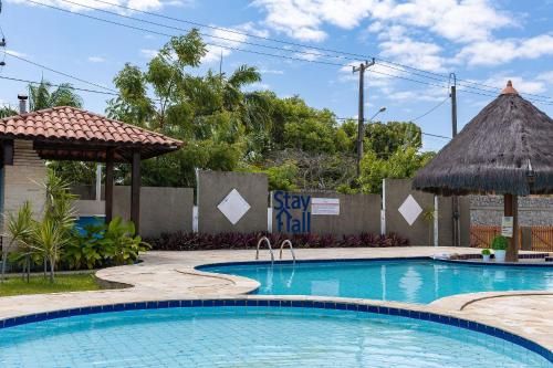 Casa com 4Qts-Pet friendly-Piscina Cond-SH011