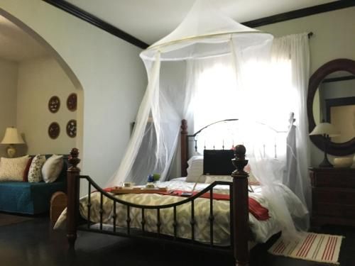 S - Heaven in Little Havana (Apt 1)