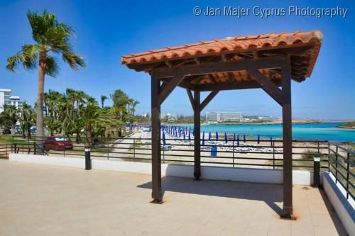 Outdoor Pictures 21