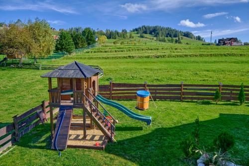 Outdoor Pictures 12