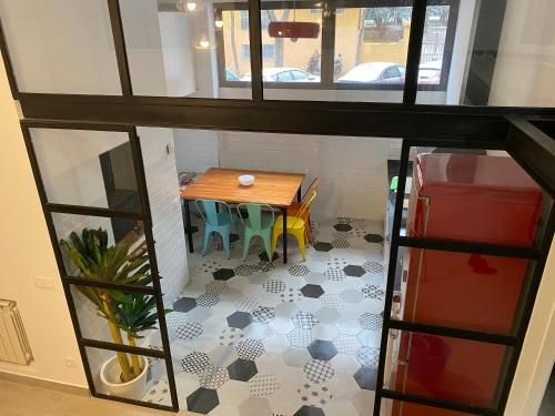 Ever House – ALCALA LOFT