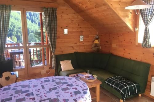 Le Cubèt Hameau des Chazals Nevache Hautes Alpes